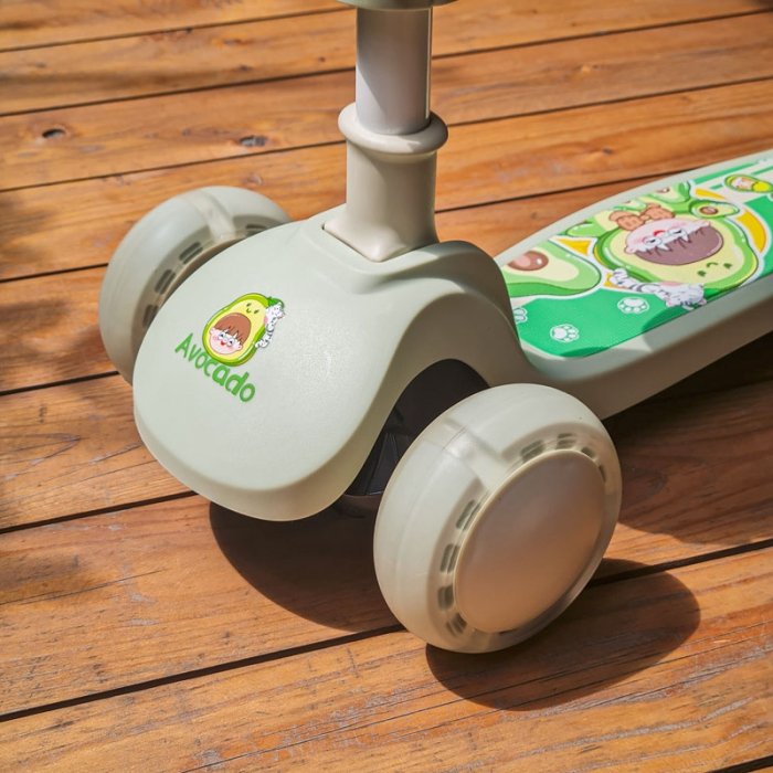 اسکوتر کودک تاشو نشیمن دار رنگ سبز کد P/QT6068/C