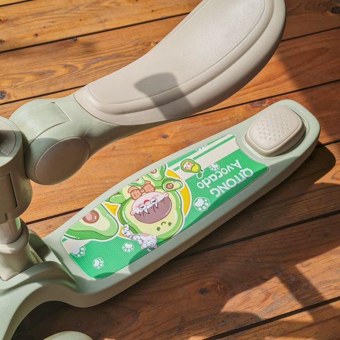 اسکوتر کودک تاشو نشیمن دار رنگ سبز کد P/QT6068/C