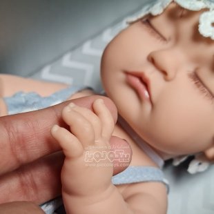 خرید عروسک نوزاد چشم بسته