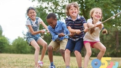 10 نقش بازی در رشد کودکان + مزایا و معایب