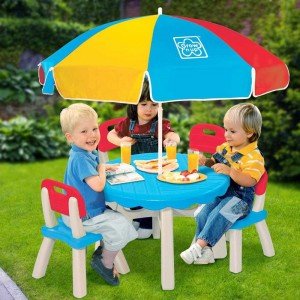 یک عصر دلپذیر با میز و صندلی چتر دار مدل grow'n up