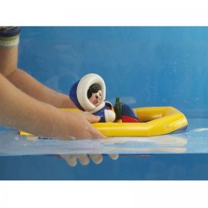 بازی و تفریح با اسباب بازی قایق قطبی