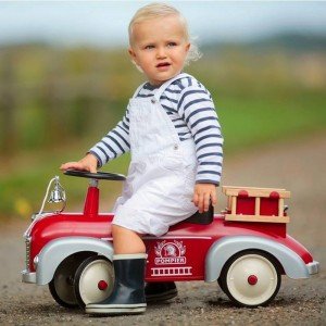 ماشین آتش نشانی کودک پایی