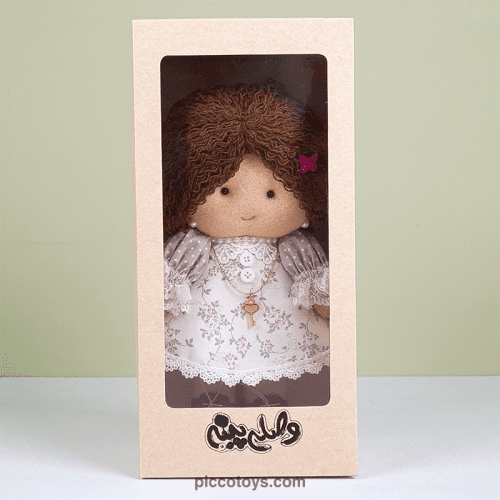 عروسک دخترانه