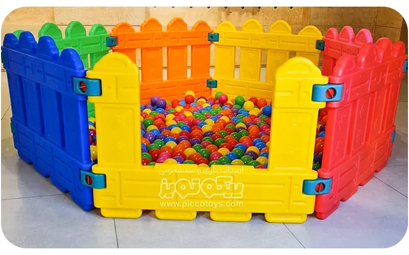 Half side of the child's ball pool