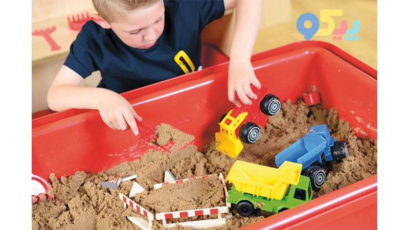 اسباب بازی آب بازی و شن بازی برای کودکان اوتیسم