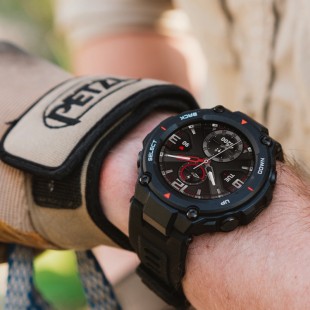 ساعت هوشمند شیائومی مدل AmazFit T-Rex