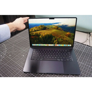 لپ تاپ 15.3 اینچی اپل مدل MacBook Air MC9D4 2024-M3-16GB RAM-256GB SSD