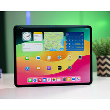 تبلت 13 اینچ اپل مدل IPad Pro 2025 M5 Wi-Fi Nano-Texture ظرفیت 2 ترابایت و رم 16 گیگابایت، رزولوشن دوربین 12 مگاپیکسل، پشتیبانی از قلم و کیبورد