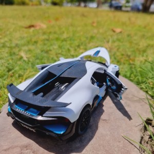 ماکت فلزی ماشین بوگاتی BUGATTI مقیاس 1:24