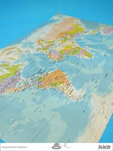 کاغذ کادو طرح کره زمین Earth design gift paper