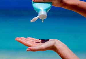 کرم ضد آفتاب فاقد چربی SPF 50 درمالاین