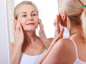 بررسی و معرفی خرید بهترین کرمهای آبرسان پیشنهادیِ روشا