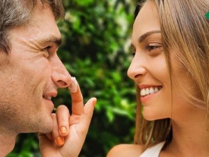راهنمای خرید بهترین مرطوب کننده آقایان، نکاتی که شما را در خریدی بهینه یاری می‌کند!