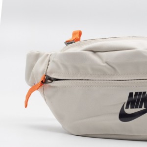 کیف کمری دومنظوره بادی بگ نایکی مدل NIKE BODY BAG - NB-54697-1 | مسترکوالیتی