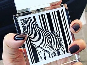 عطر و ادکلن زنانه رامز ال رصاصی 9325  برند رساسی  (  RASASI  -  RUMZ AL RASASI 9325 POUR ELLE  )