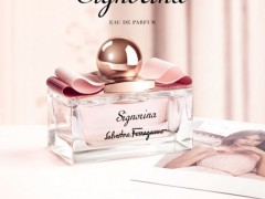 عطر زنانه سیگنورینا برند سالواتوره فراگامو  ( Salvatore Ferragamo - Signorina )
