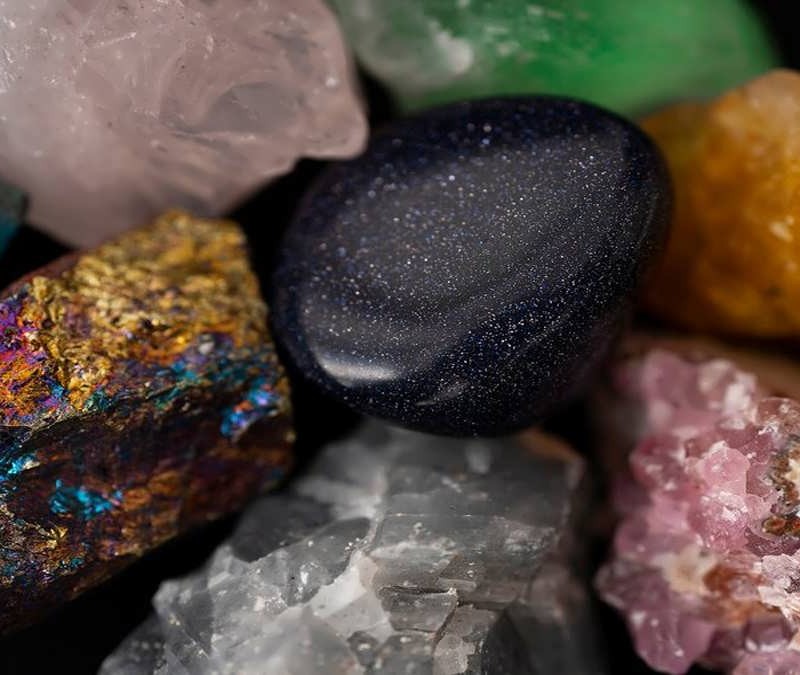 انواع سنگ های قیمتی و معانی آنها