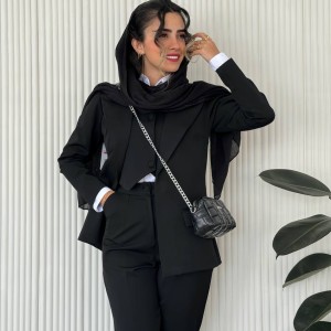 کت یقه انگلیسی مشکی کرپ گاباردین ترک کد HELLO (استایل اولد مانی)