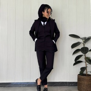شال پلیسه نخی مشکی شاین دار کد SIDE