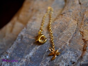 آویز ساعت پروانه S9003