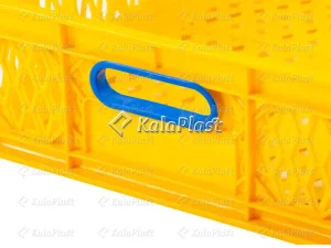 سبد صنعتی پلاستیکی زرد کد ۴۱۳ با دستگیره آبی از نمای انتهایی