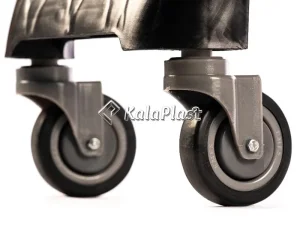 نمای نزدیک از دو چرخ سبد خرید چرخ‌دار فروشگاهی ۱۶۰ لیتری مشکی
