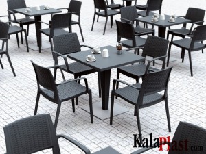 میز 4 نفره مربع تک پایه آلومینیومی حصیری ریوا 2.jpg