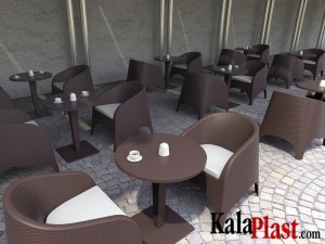 میز 4 نفره گرد تک پایه آلومینیومی حصیری ریوا 3.jpg