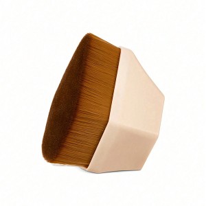 براش کرمپودر  Skin Magnet شیگلم SHEGLAM