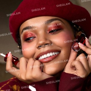 ژل گلیتر Crystal Flutter کالکشن  Crimson Butterfly رنگ Mimic شیگلم SHEGLAM