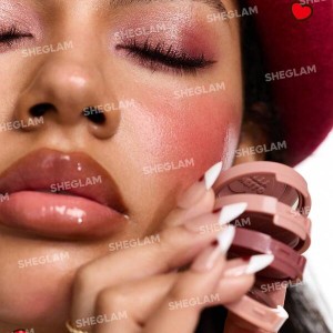 ست سایه  Darling Dear Shadow Stack کالکشن Hello Kitty رنگ Sweetheart شیگلم SHEGLAM