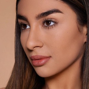 پنکک کرم پودری (پودر  پایه)  SKIN-FOCUS فول کاور - رنگ SAND شیگلم SHEGLAM