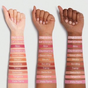 رژگونه مات سبک LIGHTWEIGHT رنگ INSTA FLAME شیگلم SHEGLAM