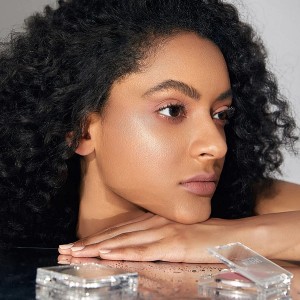هایلایتر COSMIC CRYSTAL MOUSSE رنگ  VANILLA SKEYE شیگلم SHEGLAM