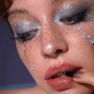 گلیتر ژل CORPSE BRIDE COLLECTION GHOSTLY  رنگ  TEARS TO SHED شیگلم SHEGLAM