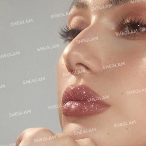 کیت گلیتر  LIP DAZZLER رنگ ‏CENTER STAGE شیگلم SHEGLAM