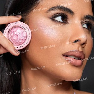 هایلایتر LUNAR GLOW رنگ ‏‏‏HEART GALAXY شیگلم SHEGLAM