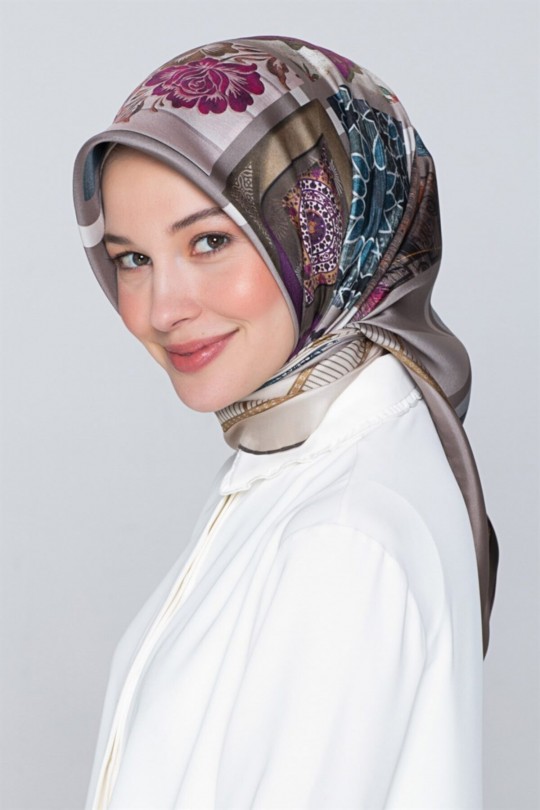 روسری ابریشمی طرحدار