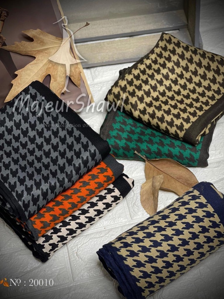 روسری نخی پاییزه طرح هرمس پیچازی