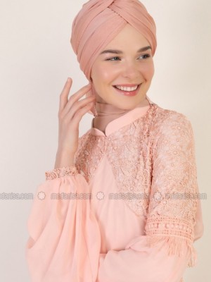 لباس عقد گیپوردار صورتی