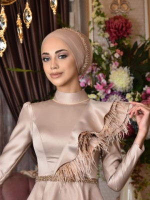 لباس عقد ساتن پردار نسکافه ای