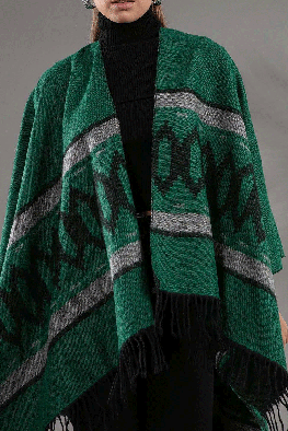 پانچو طرحدار سبز