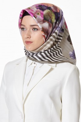 روسری گلدار