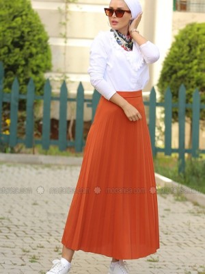 دامن پلیسه نارنجی