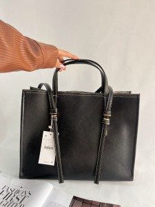 کیف سگکدار برند3018