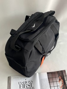 ساک نایک جاکفشی دار2780