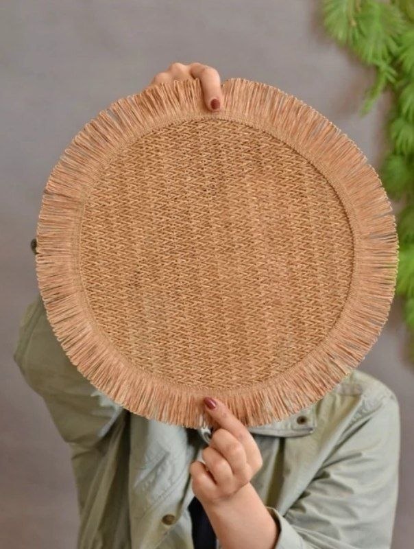 زیر بشقاب گرد کنفی