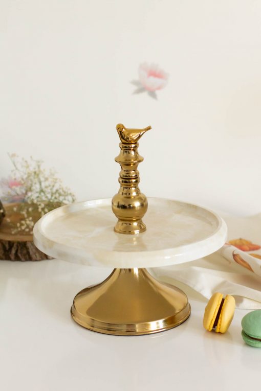 شیرینی خوری یک طبقه سفید