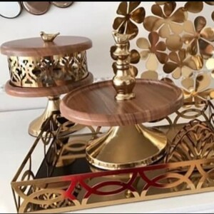 شیرینی خوری